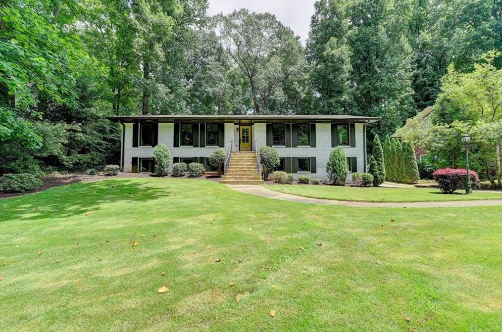 1687 Hartland Dr, Decatur, GA 30033-1432