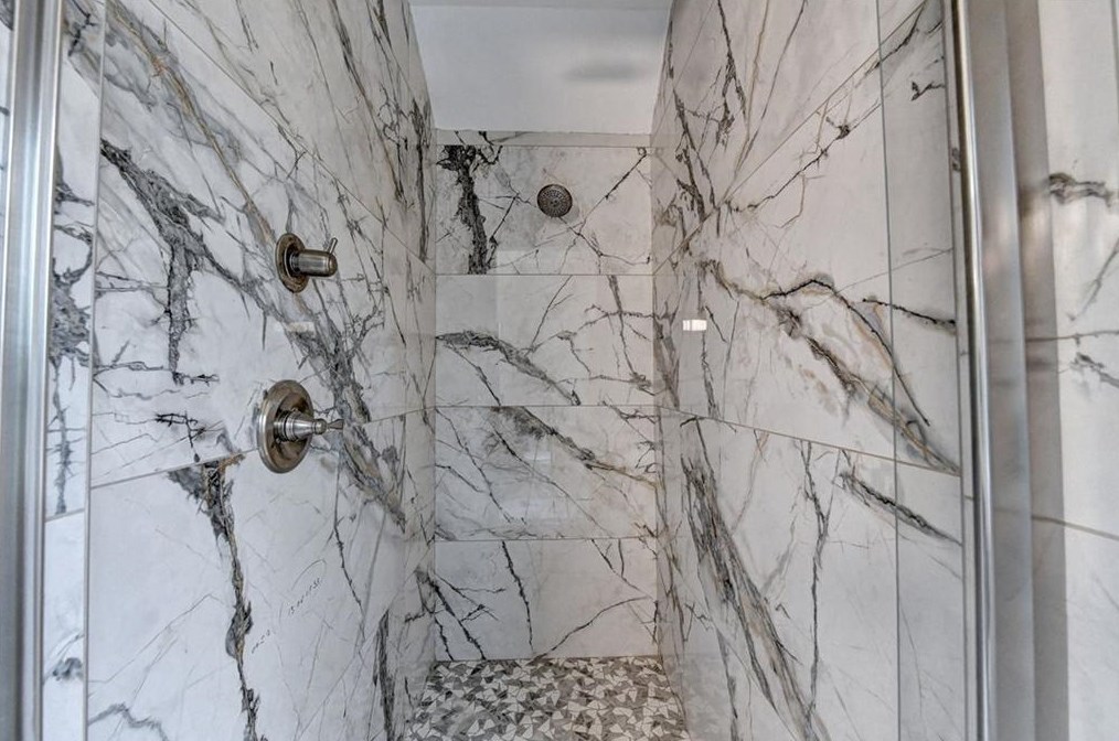 1687 Hartland Dr, Decatur GA  30033-1432 exterior