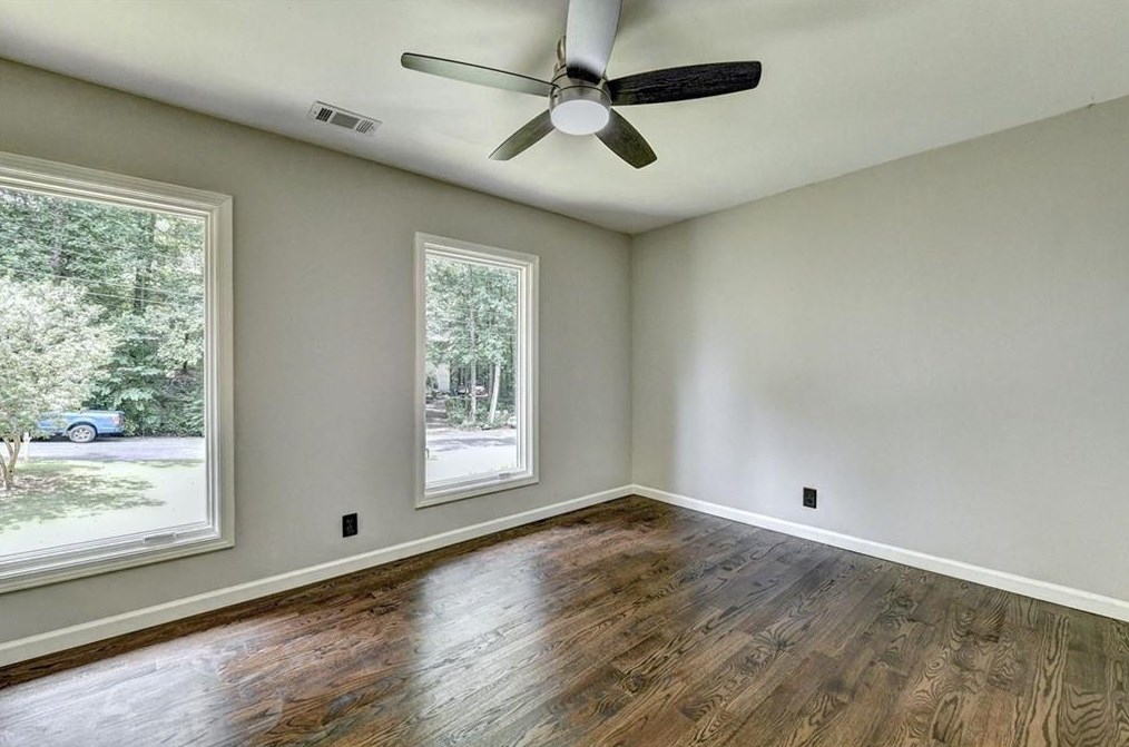 1687 Hartland Dr, Decatur GA  30033-1432 exterior