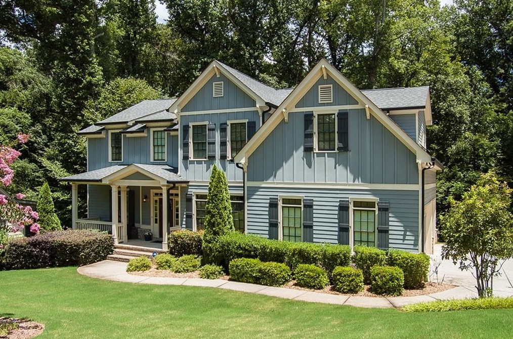 2190 Azalea Cir, Decatur, GA 30033-2642