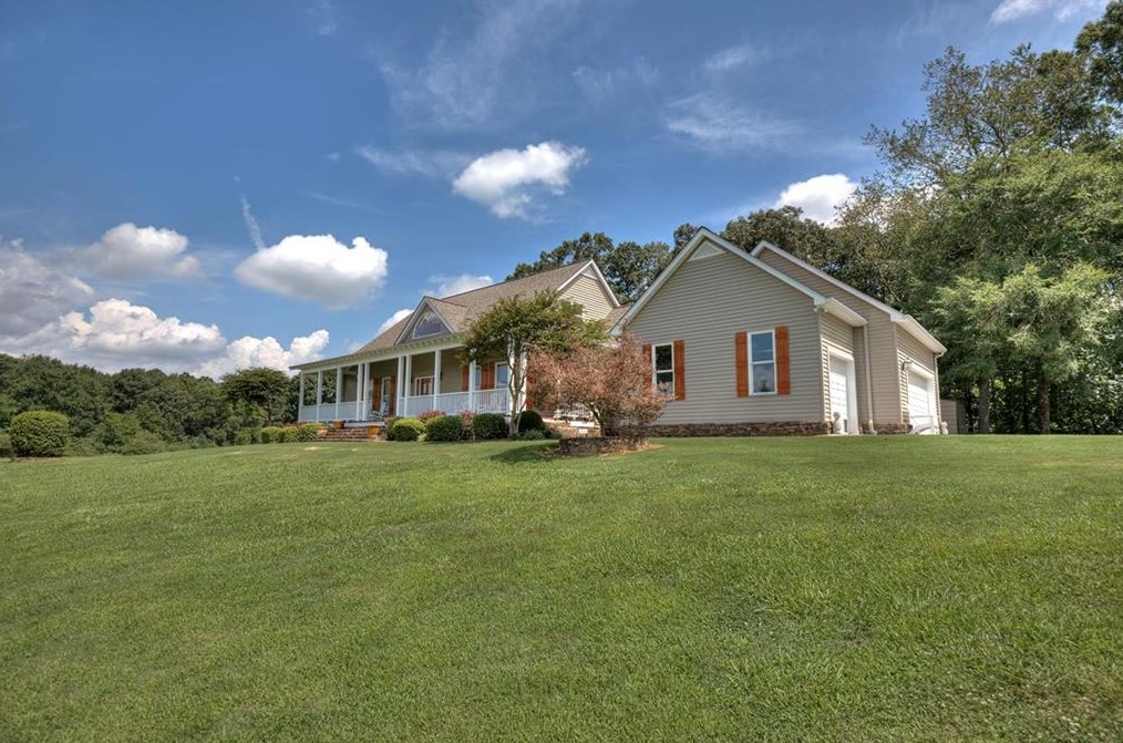 150 School House Rd, Calhoun, GA 30701-9730