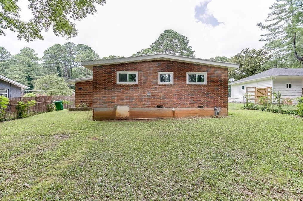 2835 Monterey Dr, Decatur GA  30032-3529 exterior