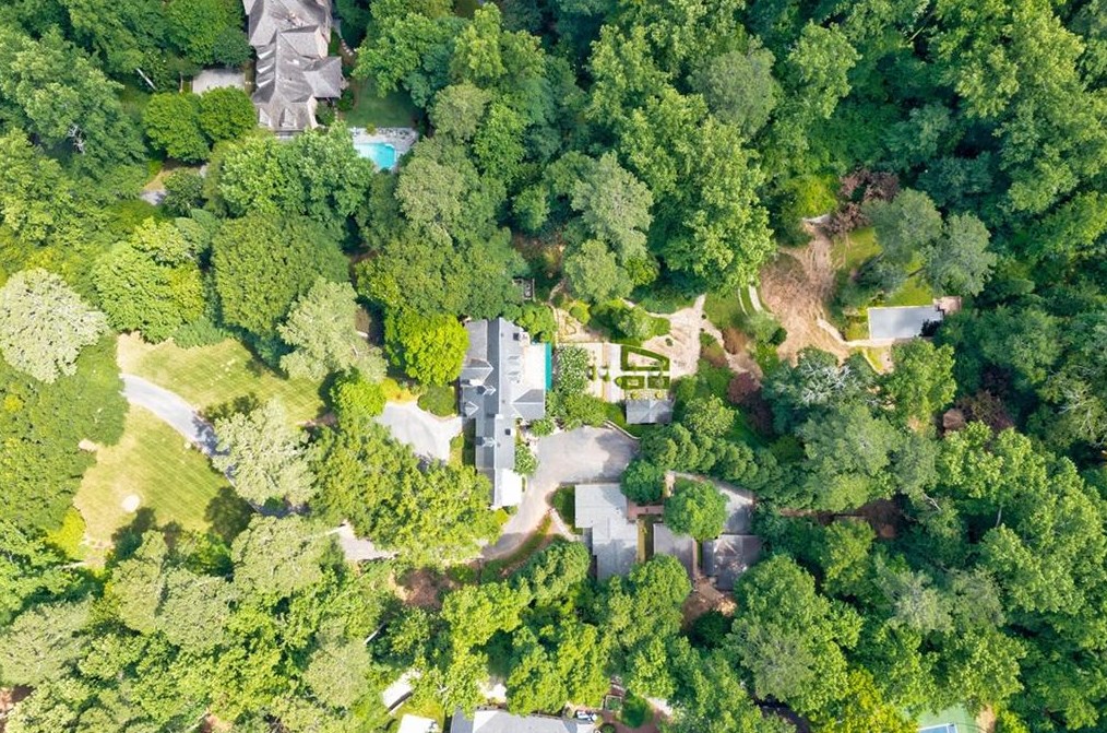 3541 Tuxedo Rd, Atlanta GA  30305-1048 exterior