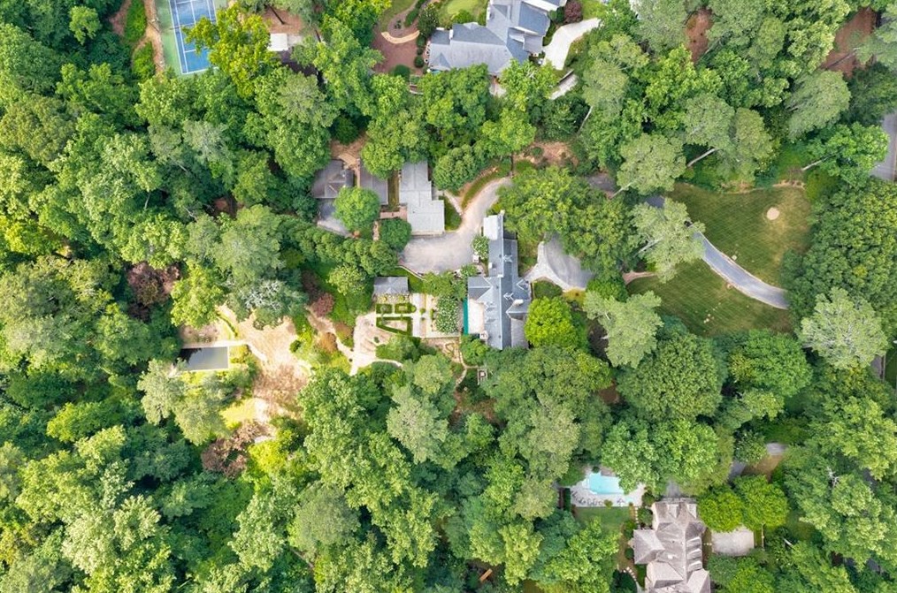 3541 Tuxedo Rd, Atlanta GA  30305-1048 exterior