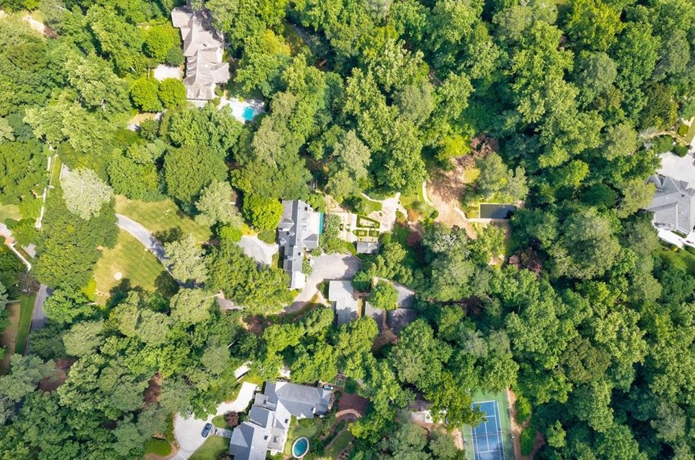 3541 Tuxedo Rd, Atlanta GA  30305-1048 exterior