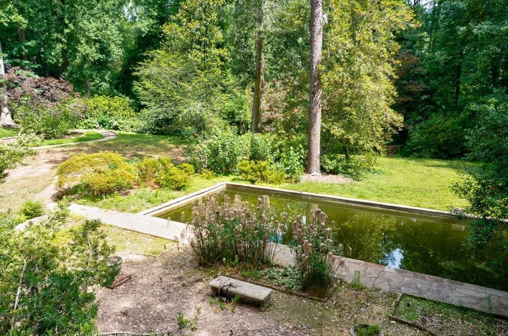3541 Tuxedo Rd, Atlanta GA  30305-1048 exterior