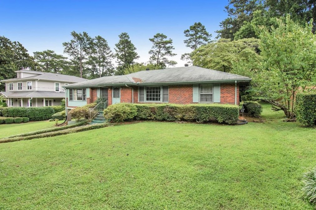 2115 Pinellas Trl, Decatur, GA 30033-1930