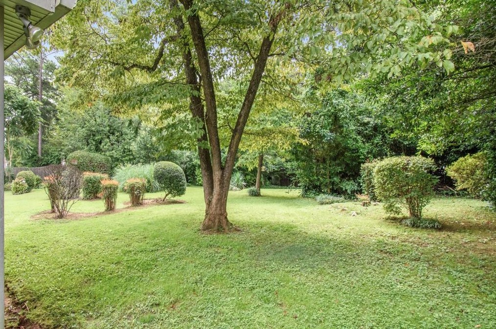 2115 Pinellas Trl, Decatur GA  30033-1930 exterior