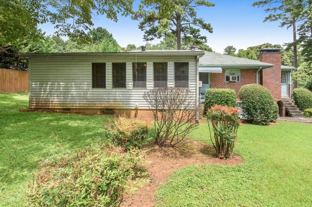 2115 Pinellas Trl, Decatur GA  30033-1930 exterior