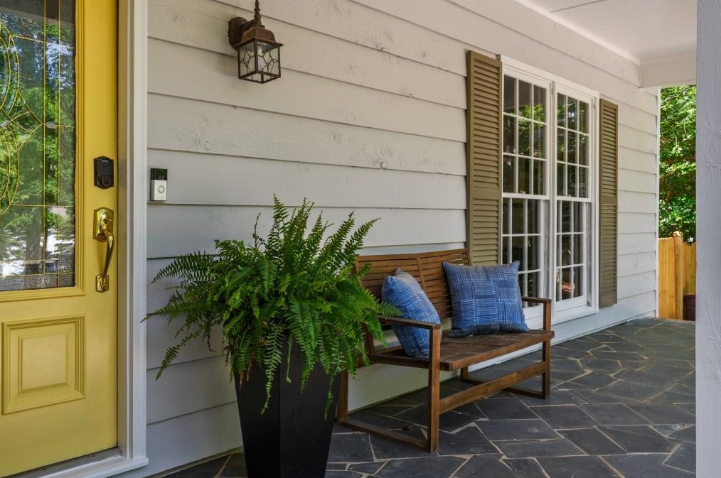 11495 Strickland Rd, Roswell, GA 30076-1252