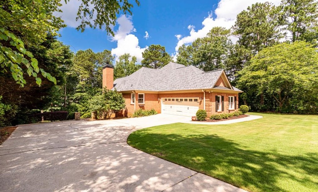 2716 Pitlochry St, Conyers, GA 30094