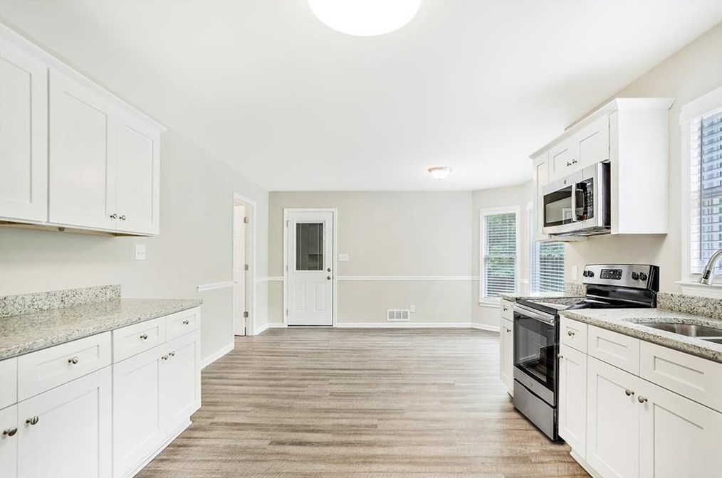 601 Exam Ct, Lawrenceville GA  30044-5428 exterior