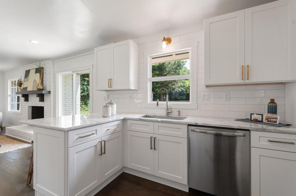 2794 Treadway Dr, Decatur GA  30034-2536 exterior