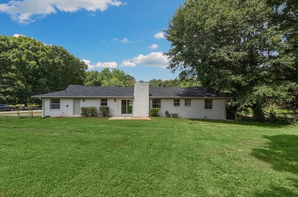 2794 Treadway Dr, Decatur GA  30034-2536 exterior