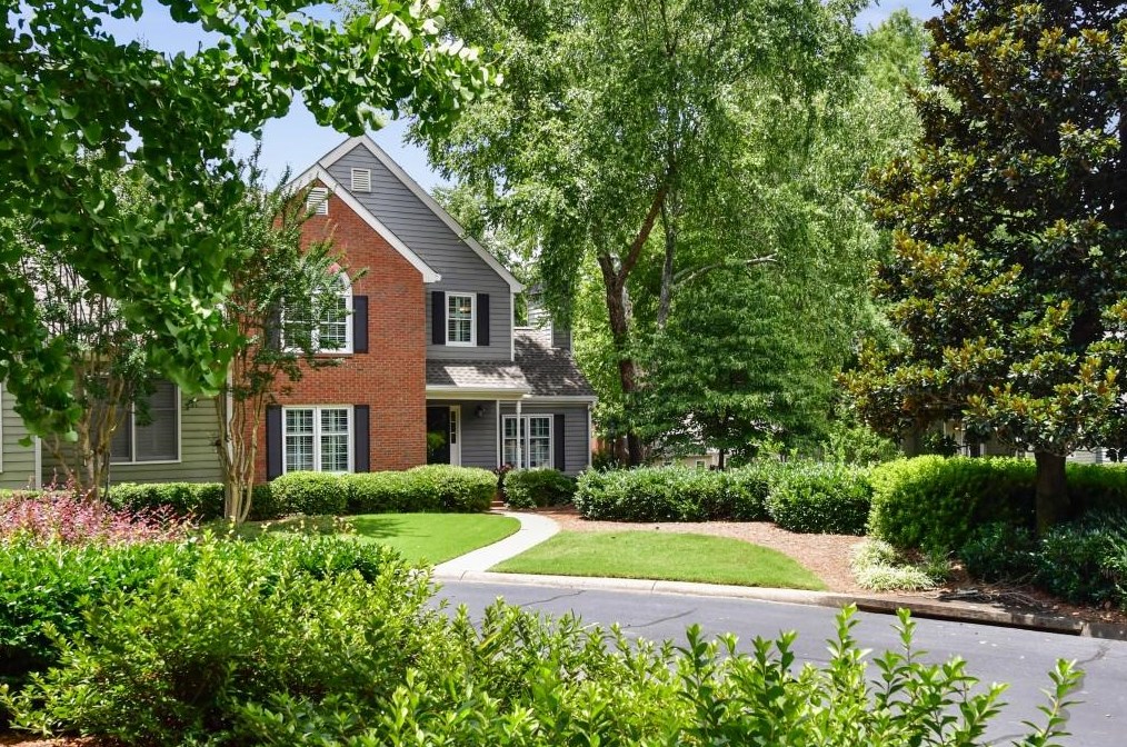 9 Vernon Glen Ct, Atlanta, GA 30338-5419