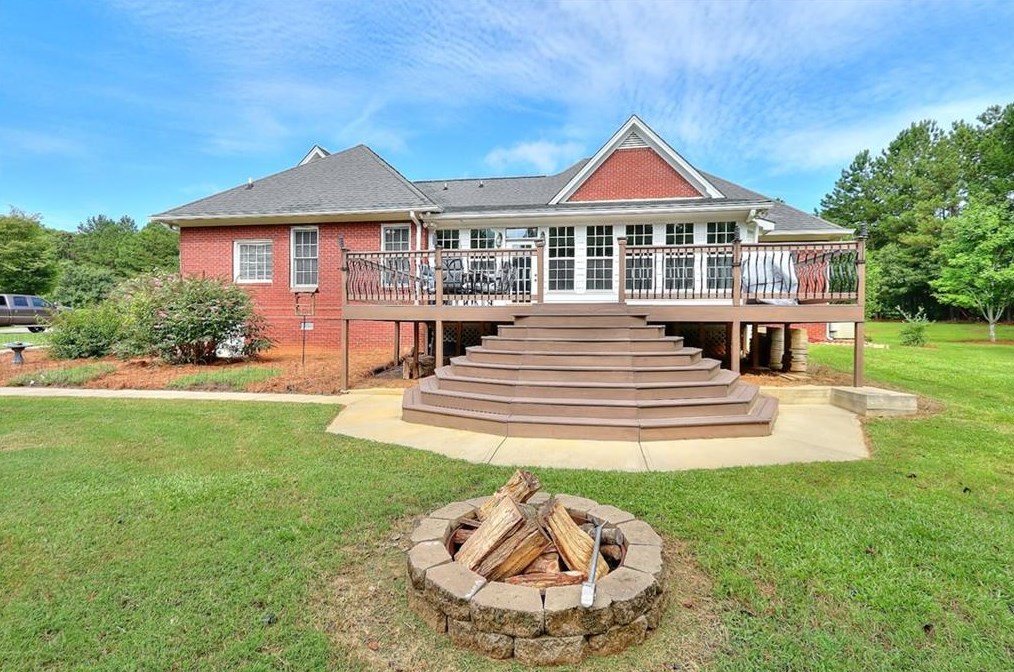 19 Dl Harris, Hull, GA 30646