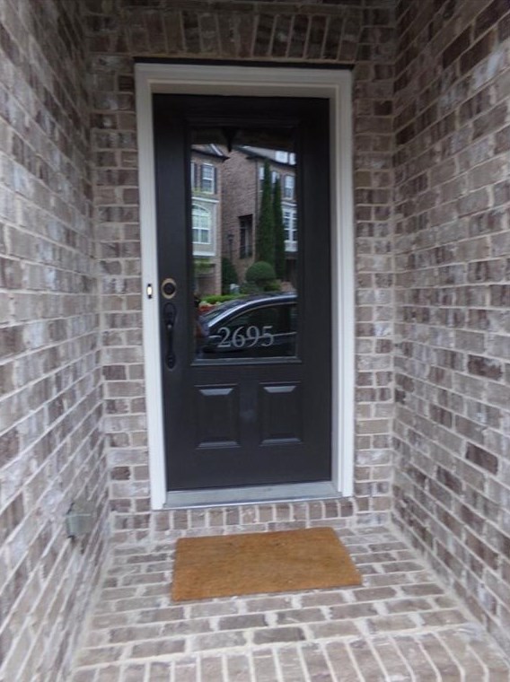 2695 Rivers Edge Dr, Atlanta GA  30324 exterior