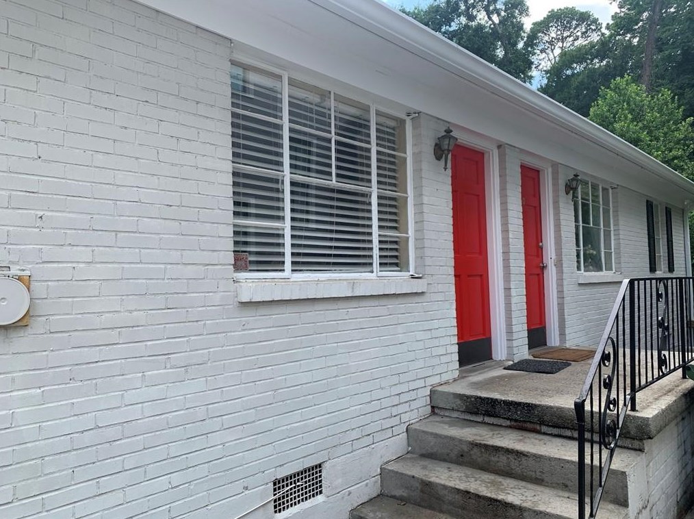 2240 Stephen Long Dr, Atlanta, GA 30305-4325