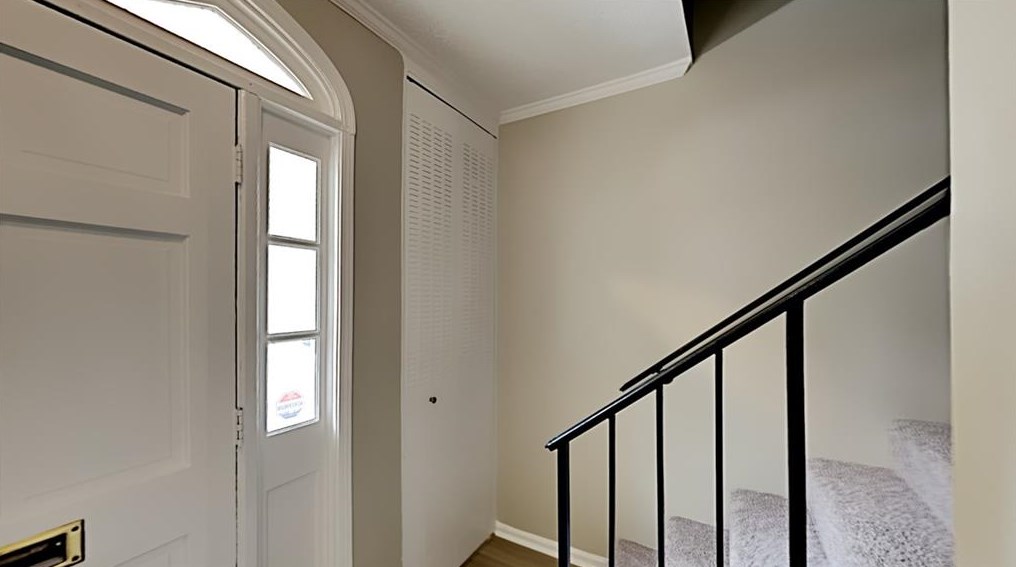 13 Palace Green Pl, Atlanta, GA 30318-1436