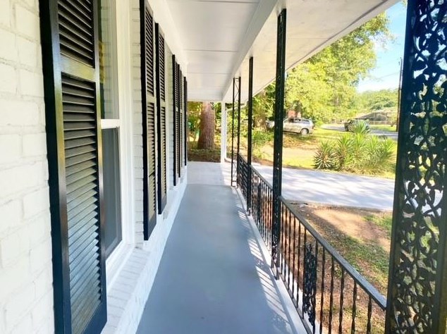 2670 Treadway Dr, Decatur GA  30034-2527 exterior