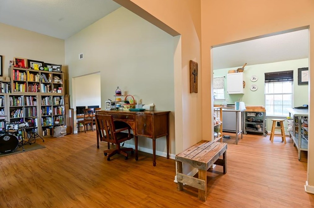 726 Fletcher Dr, Winder, GA 30680-7869