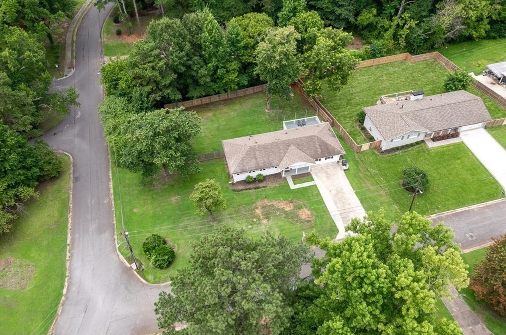 2998 Barry Ave, Smyrna GA  30082-1904 exterior