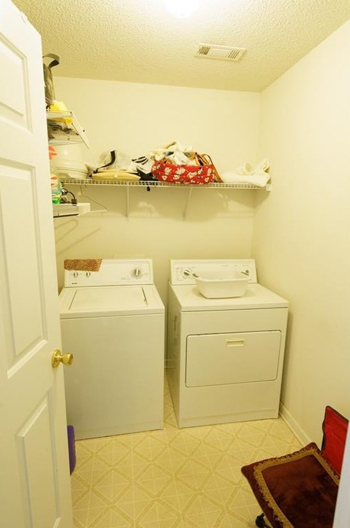 4813 Galleon Xing, Decatur GA  30035-3043 exterior