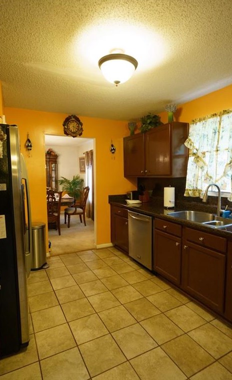 4813 Galleon Xing, Decatur GA  30035-3043 exterior