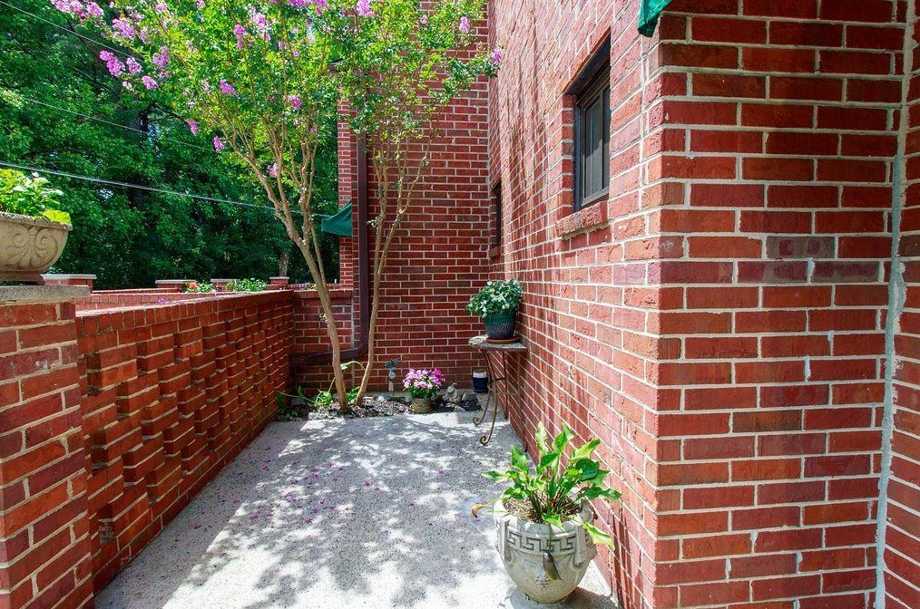 2273 Pernoshal Ct, Atlanta GA 30338-6448 exterior