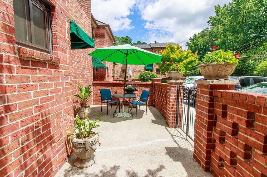 2273 Pernoshal Ct, Atlanta GA 30338-6448 exterior