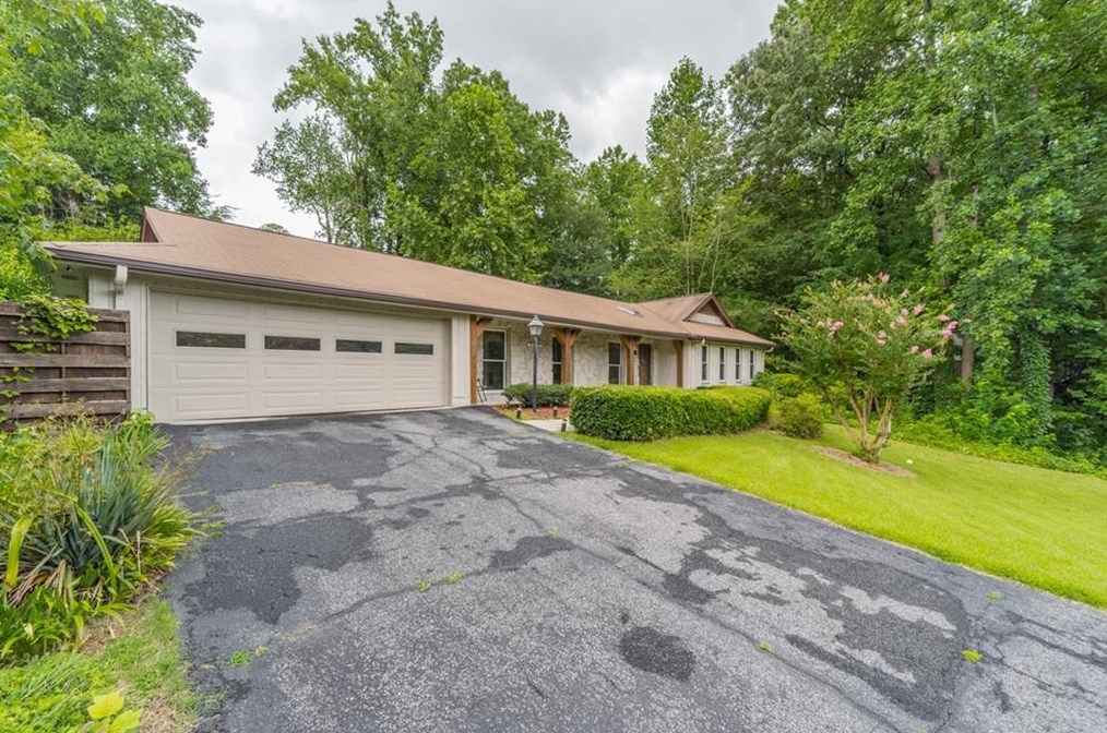 786 Fairfield Dr, Marietta, GA 30068