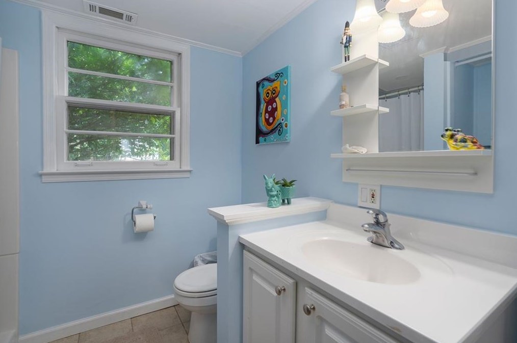 1271 Sanden Ferry Dr, Decatur GA  30033-3345 exterior