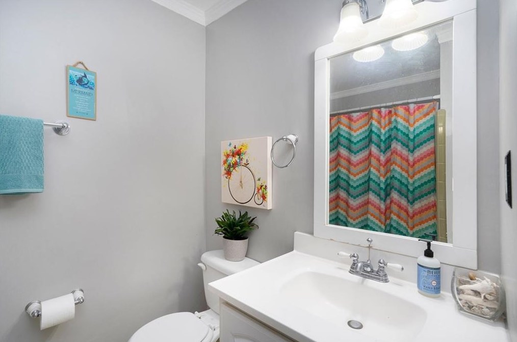 1271 Sanden Ferry Dr, Decatur GA  30033-3345 exterior