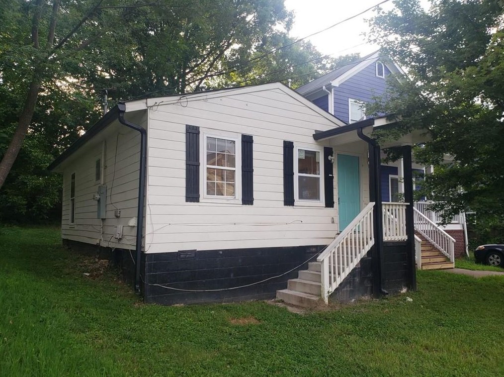 861 Sims St, Atlanta, GA 30310-2925