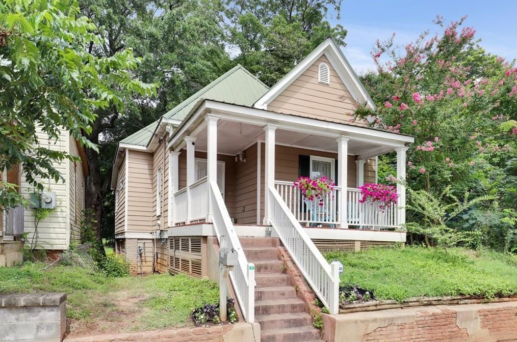 883 Sims St, Atlanta, GA 30310-2925