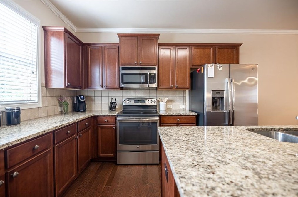 3084 Turman Cir, Decatur GA  30033-3259 exterior