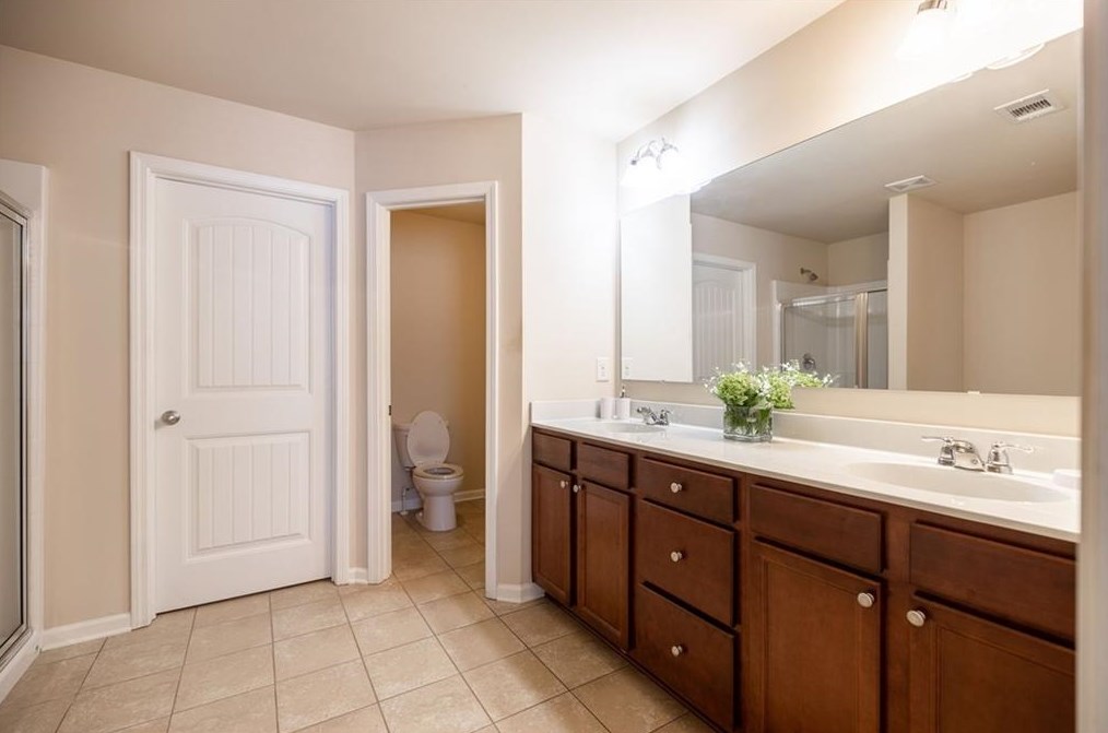 3084 Turman Cir, Decatur GA  30033-3259 exterior