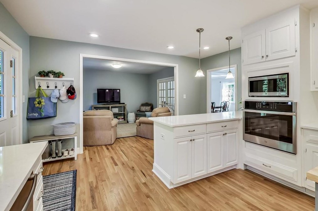 822 Wesley Dr, Atlanta GA  30305-3925 exterior