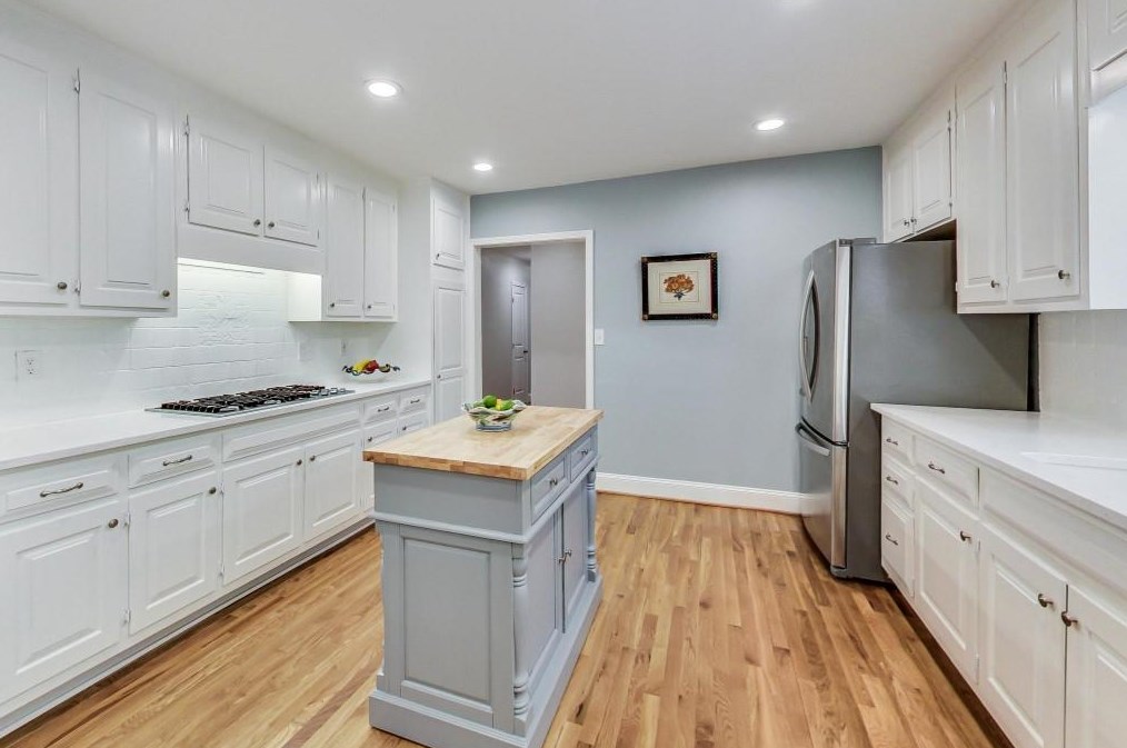 822 Wesley Dr, Atlanta GA  30305-3925 exterior