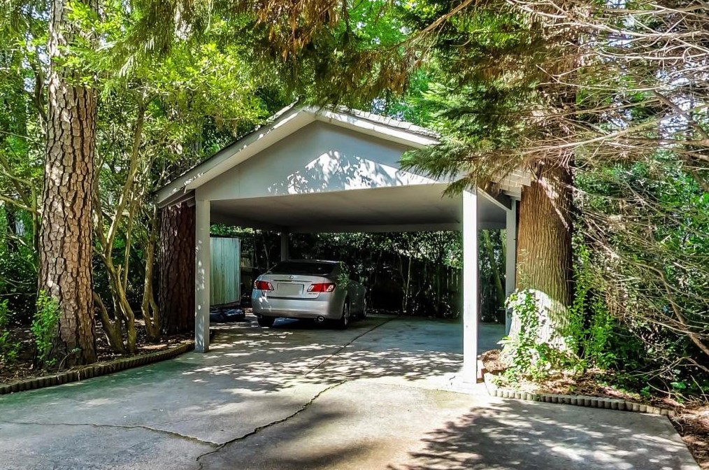 822 Wesley Dr, Atlanta GA  30305-3925 exterior