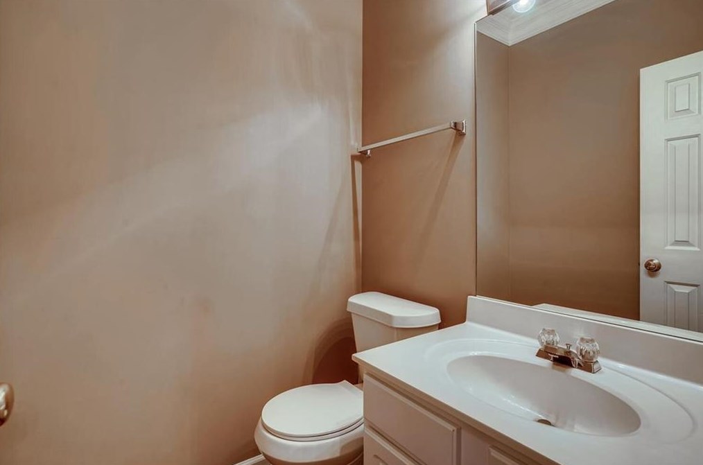 604 Wendlebury Ct, Alpharetta GA 30004-0782 exterior