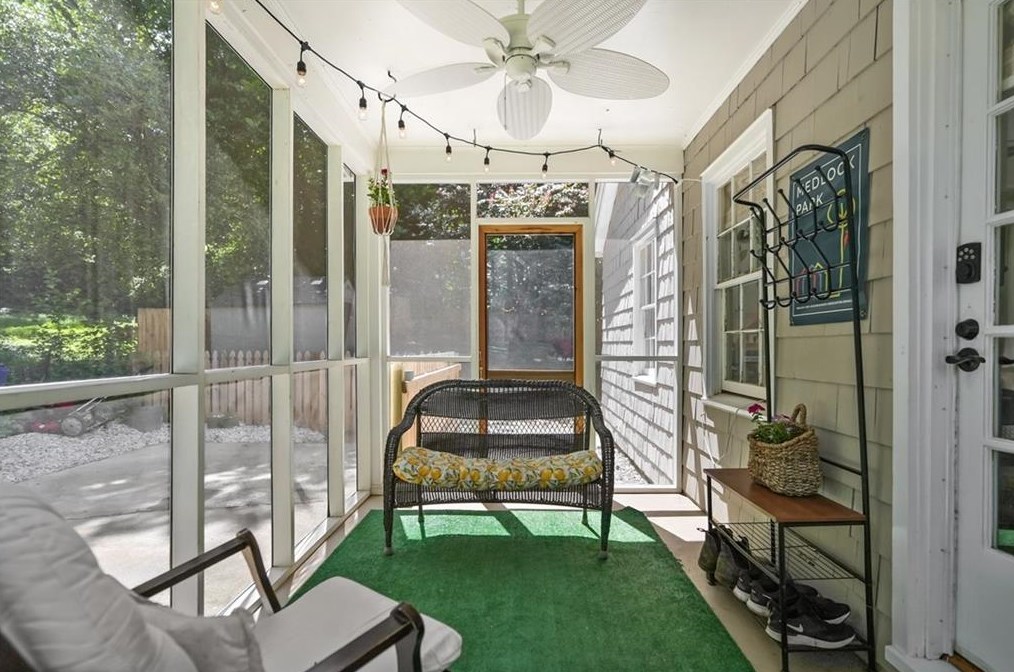 549 Scott Cir, Decatur GA  30033-4727 exterior