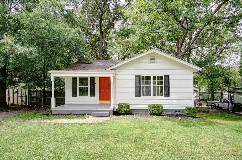 7 Plymouth Rd, Rome, GA 30165-1134