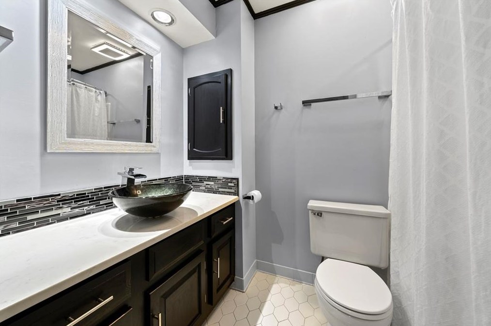 2908 Woodruff Dr, Smyrna GA  30080-3854 exterior