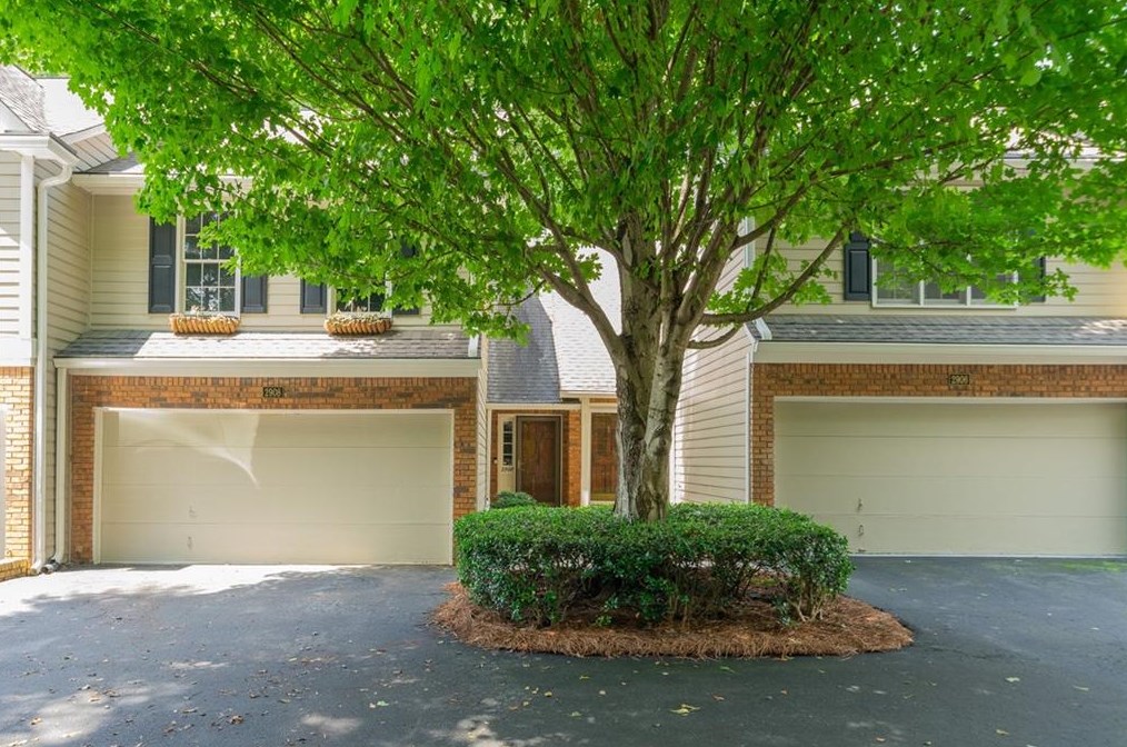 2908 Woodruff Dr, Smyrna, GA 30080-3854