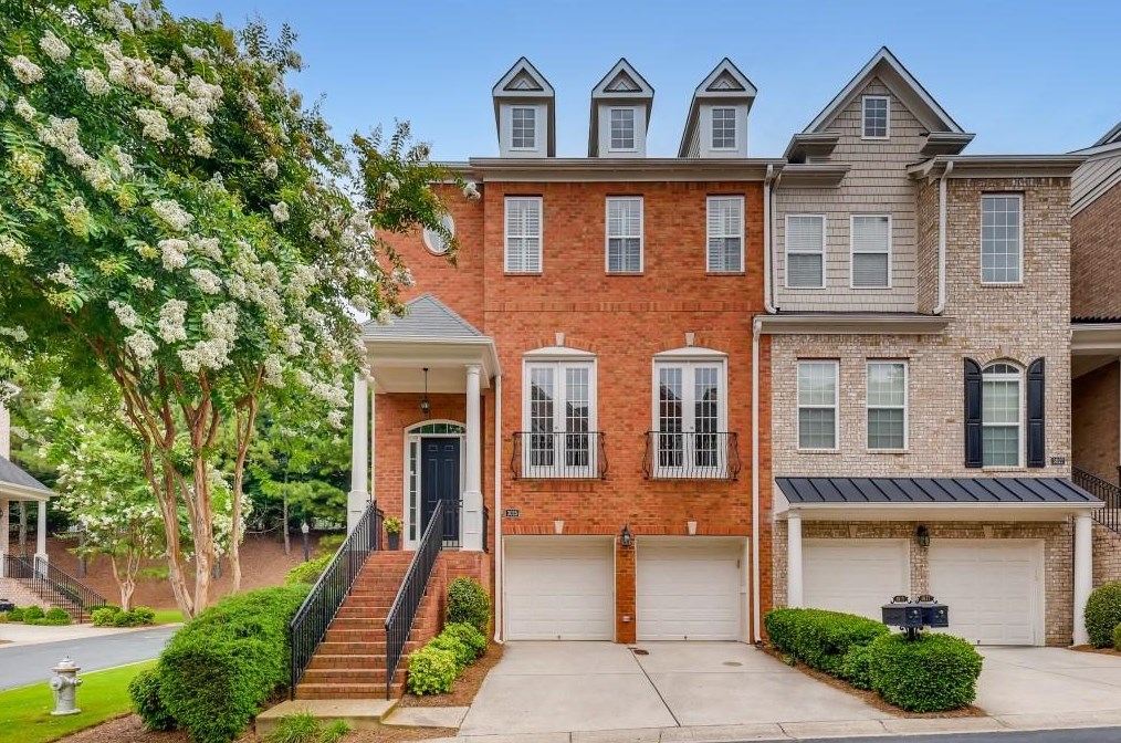 3025 Woodwalk Dr, Atlanta, GA 30339-8478