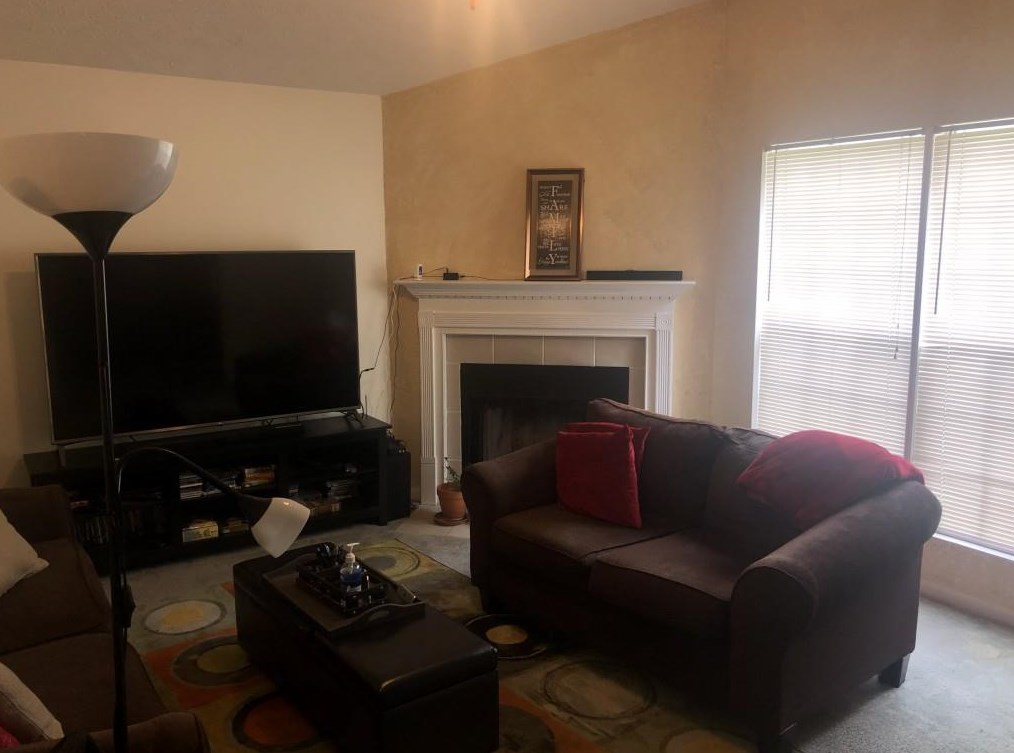 975 Old Rocky Rd, Atlanta GA  30349-8477 exterior