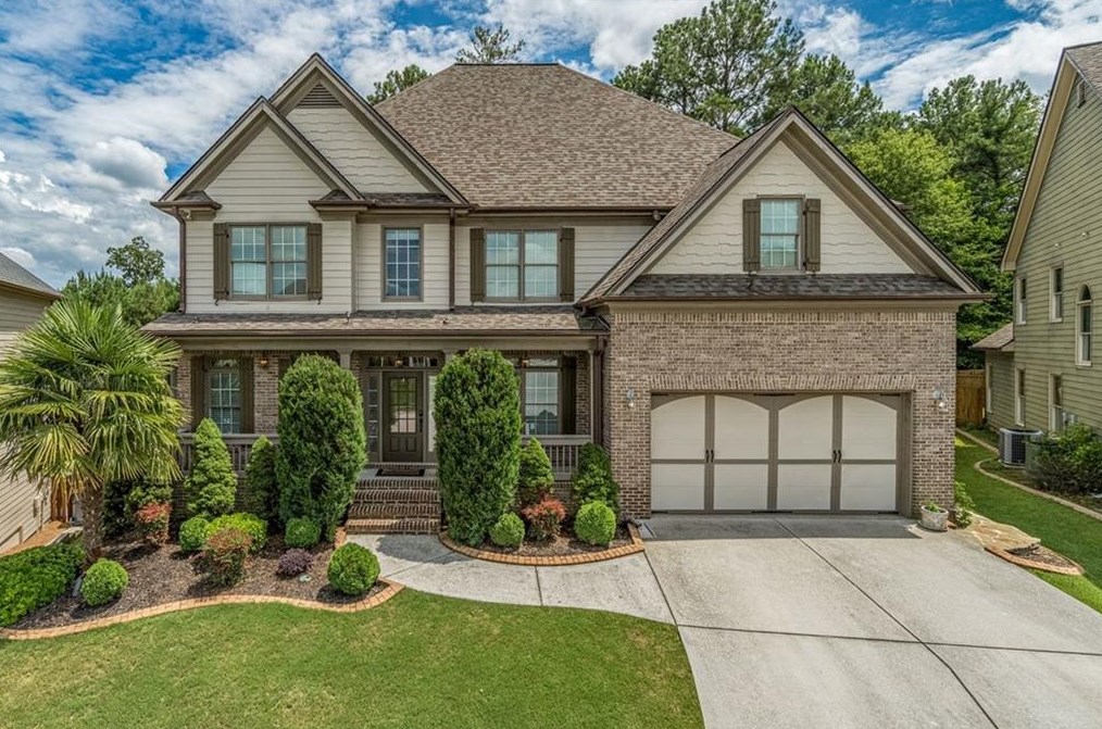 283 Silvertop Dr, Grayson, GA 30017-4194