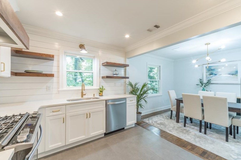 4229 Timber Valley Ct, Decatur GA  30032-2571 exterior