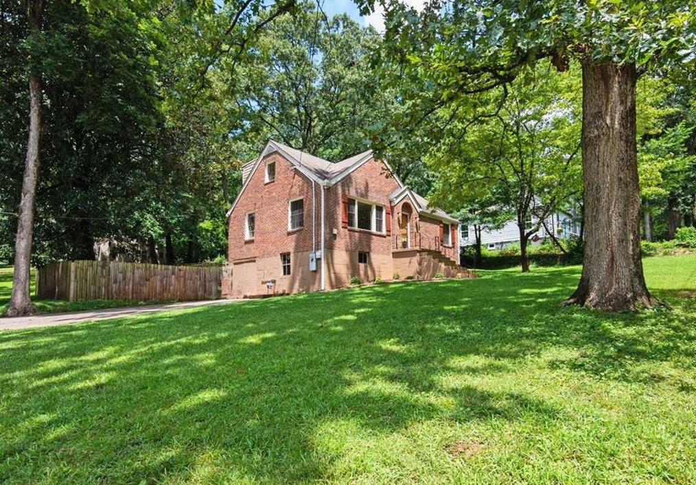 1749 Old Hickory St, Decatur GA  30032-4354 exterior